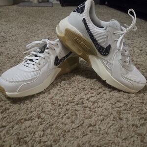 Nike Women's White and Gold Athletic Shoes